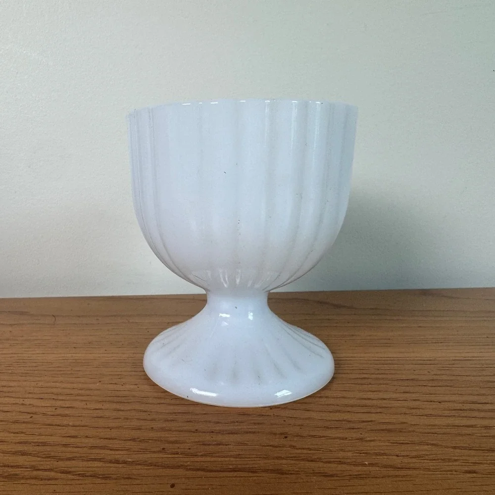 Vintage‎ White Milk Glass Ribbed Pedestal Compote Bowl Vase
